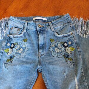 Vintage Embroidered Zara Trafaluc Denim Cropped Jeans